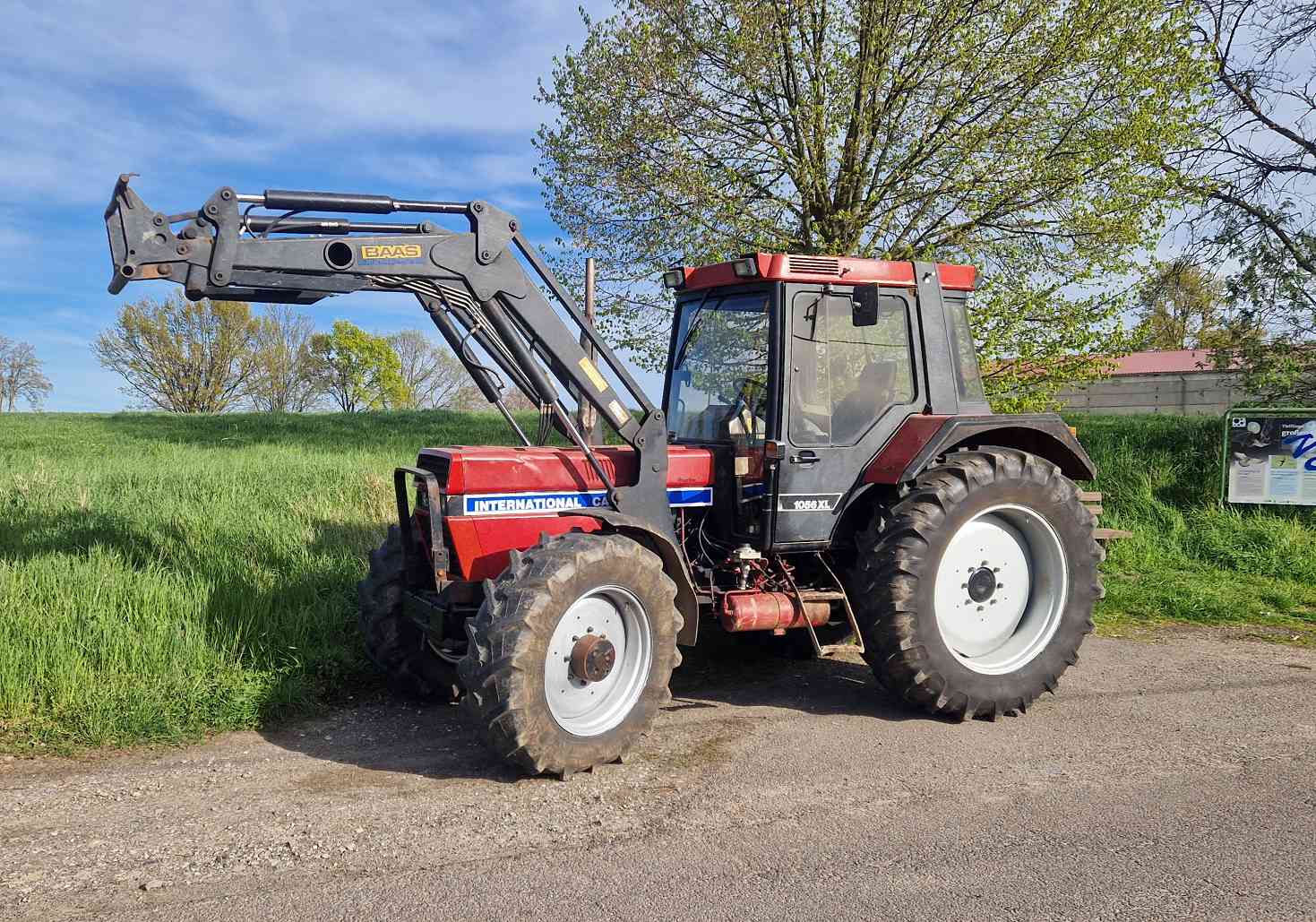 Case1056XL